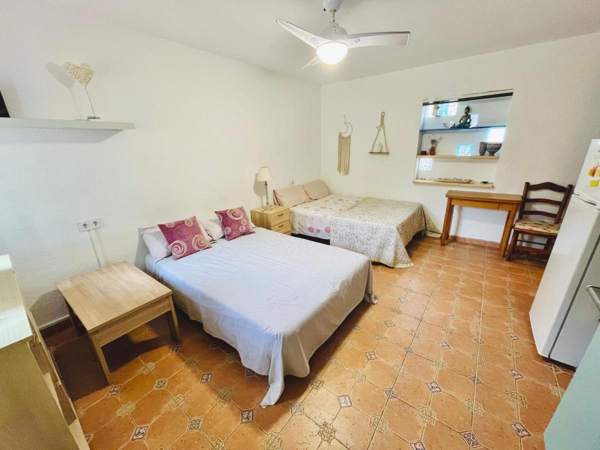 Estudio Adosado Con Jardin Y Parking Privado อาลิกันเต ภายนอก รูปภาพ