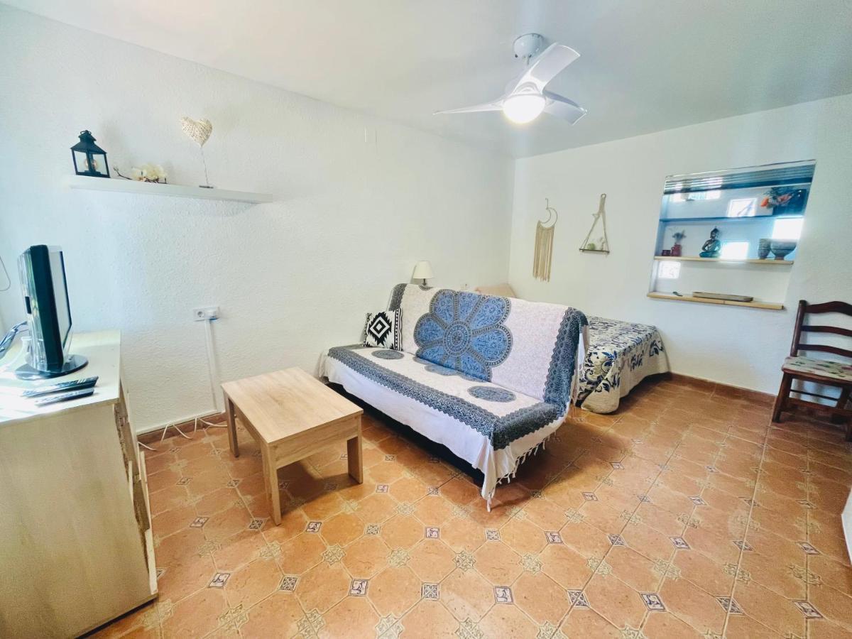 Estudio Adosado Con Jardin Y Parking Privado อาลิกันเต ภายนอก รูปภาพ