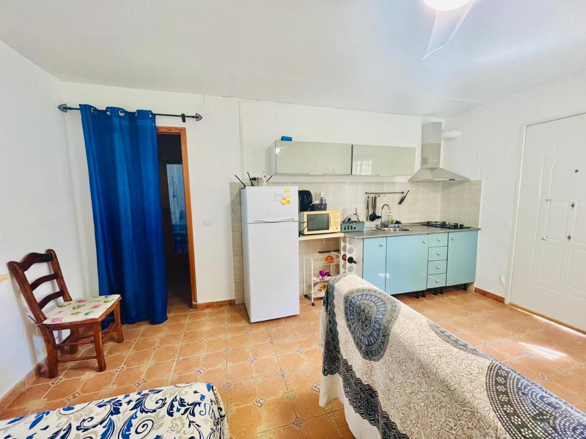 Estudio Adosado Con Jardin Y Parking Privado อาลิกันเต ภายนอก รูปภาพ
