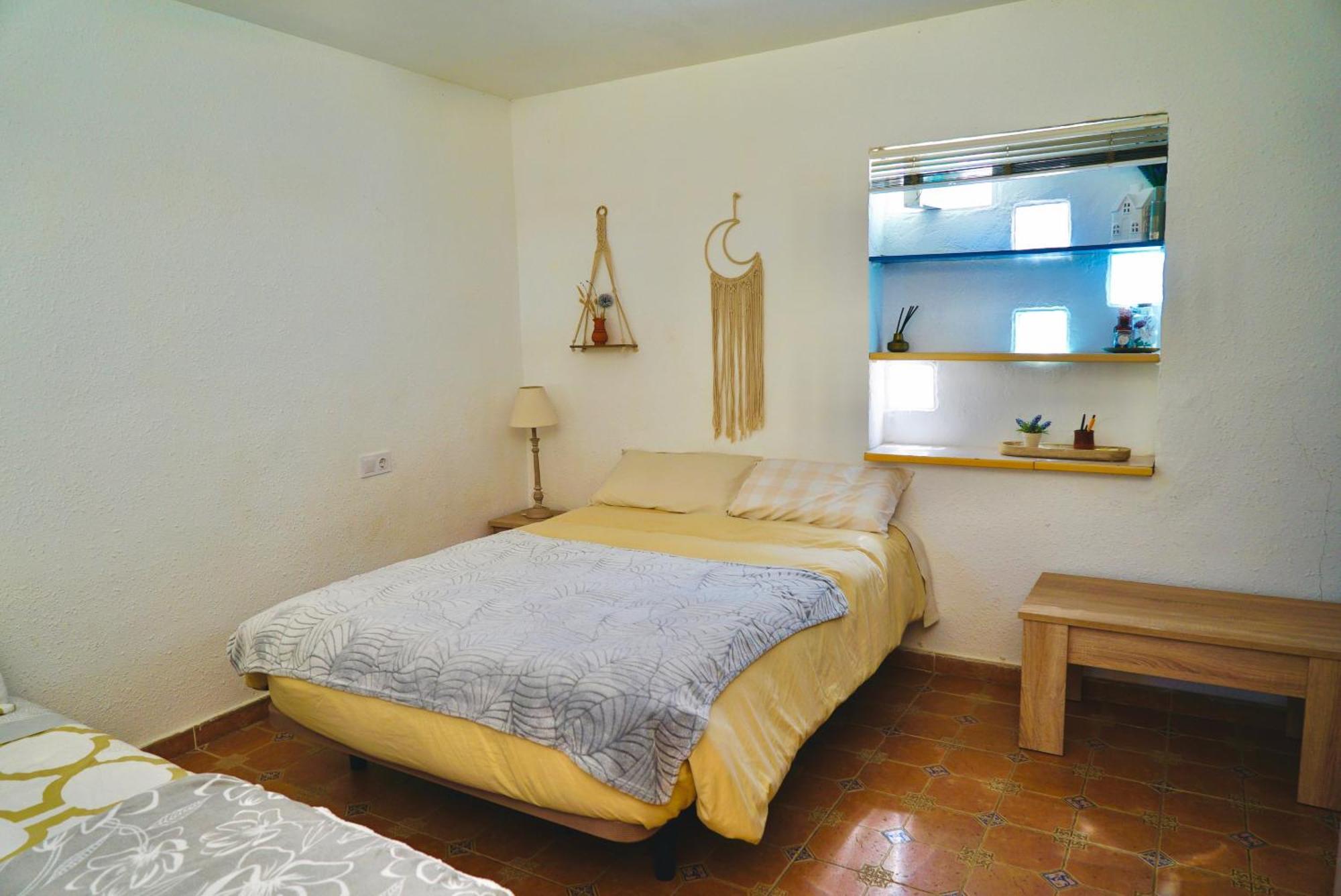 Estudio Adosado Con Jardin Y Parking Privado อาลิกันเต ภายนอก รูปภาพ