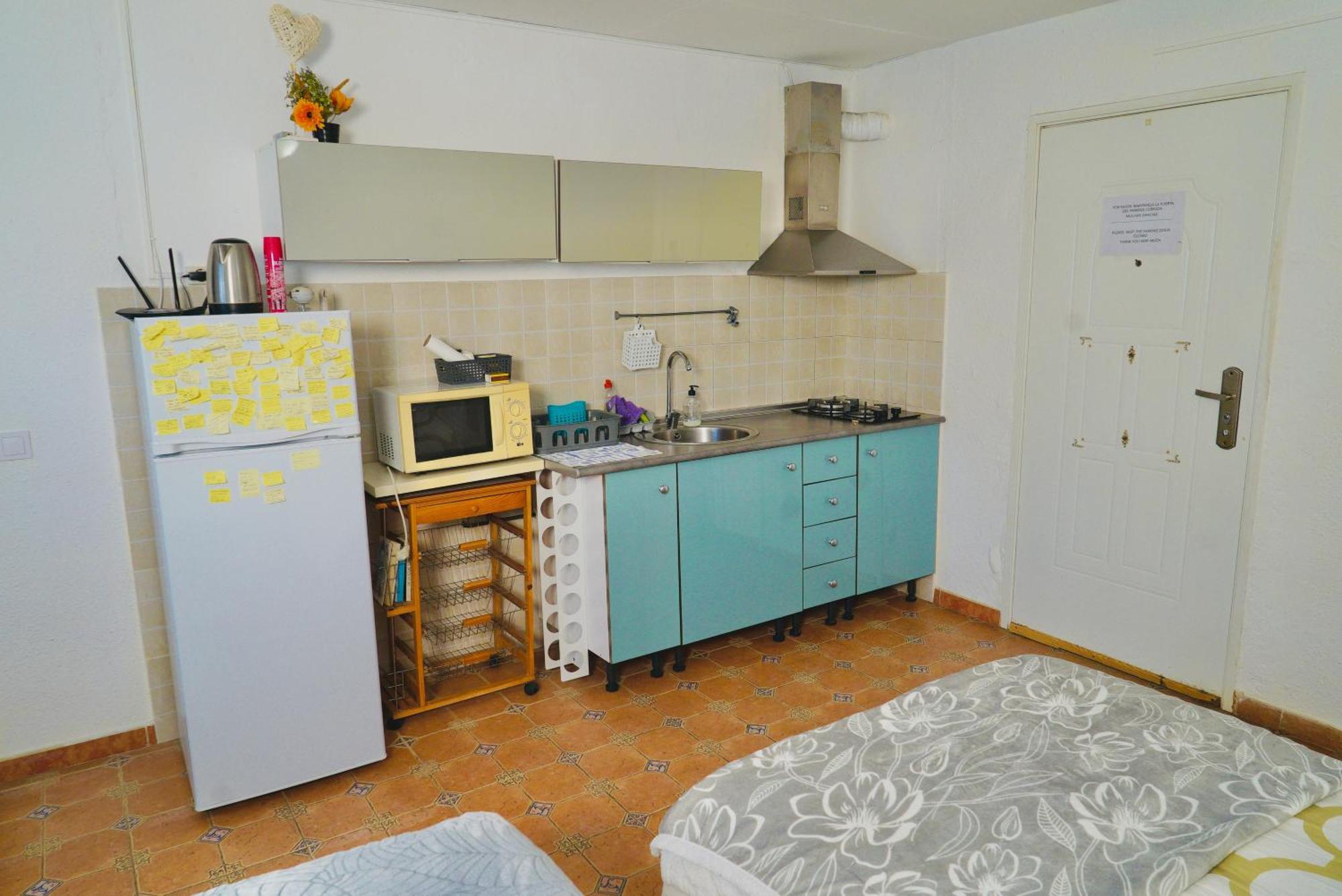Estudio Adosado Con Jardin Y Parking Privado อาลิกันเต ภายนอก รูปภาพ